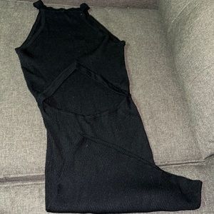 Black bodycon dress